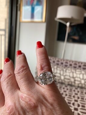 Sparkling Clear Cubic Zirconia Solitaire Ring - Silver